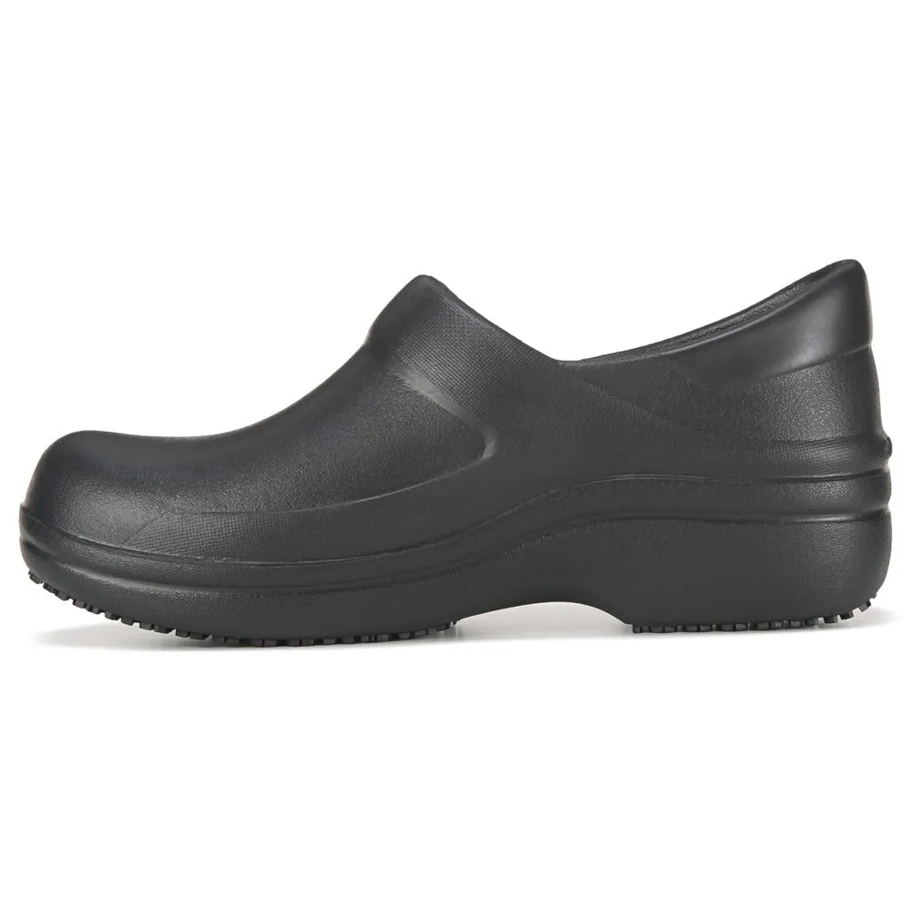 Neria Pro II Literide Crocs Women's Work Clogs, Black