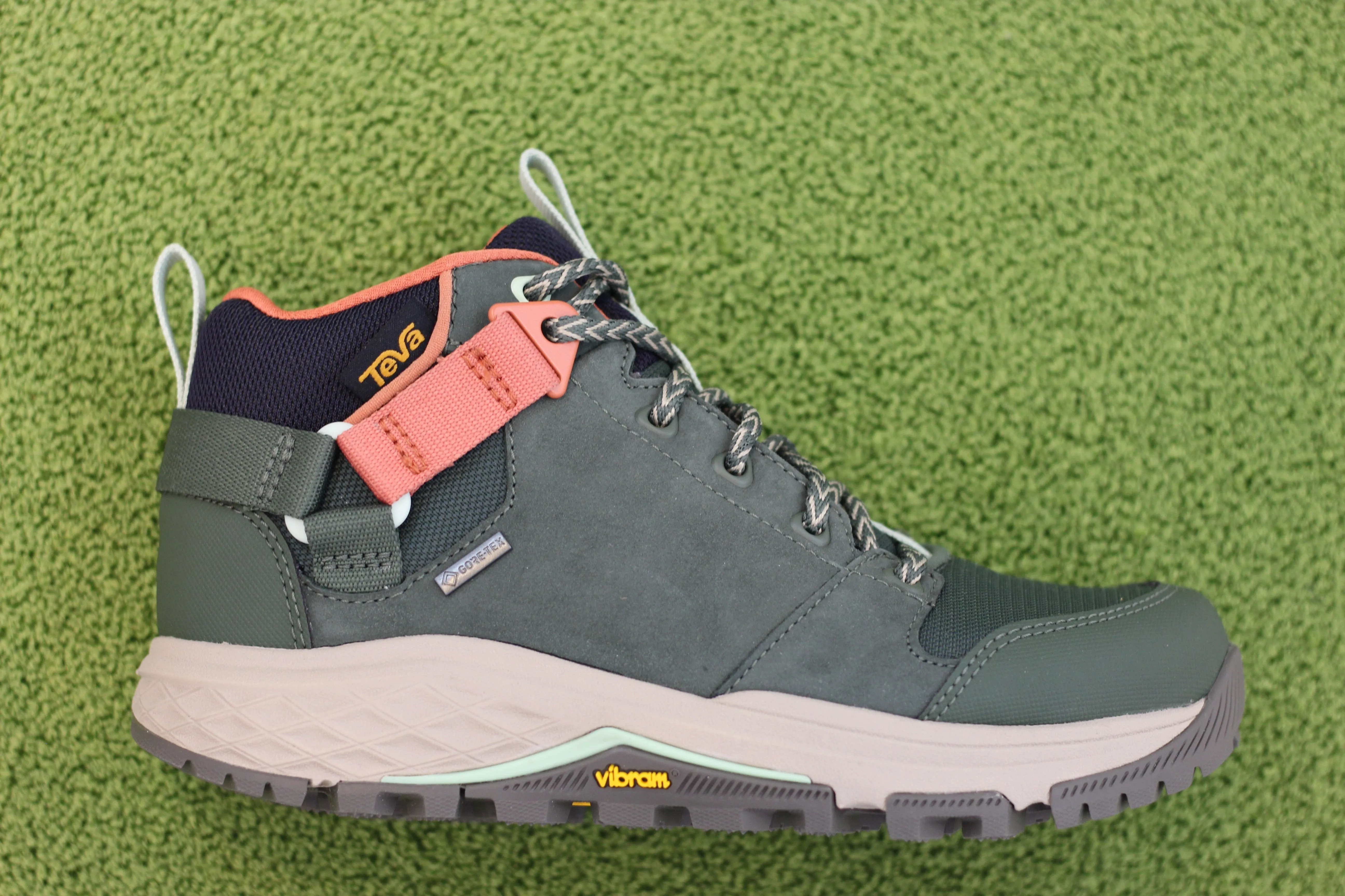 Women's Grandview Gore Tex Boot - Thyme Nubuck Leather/Nylon